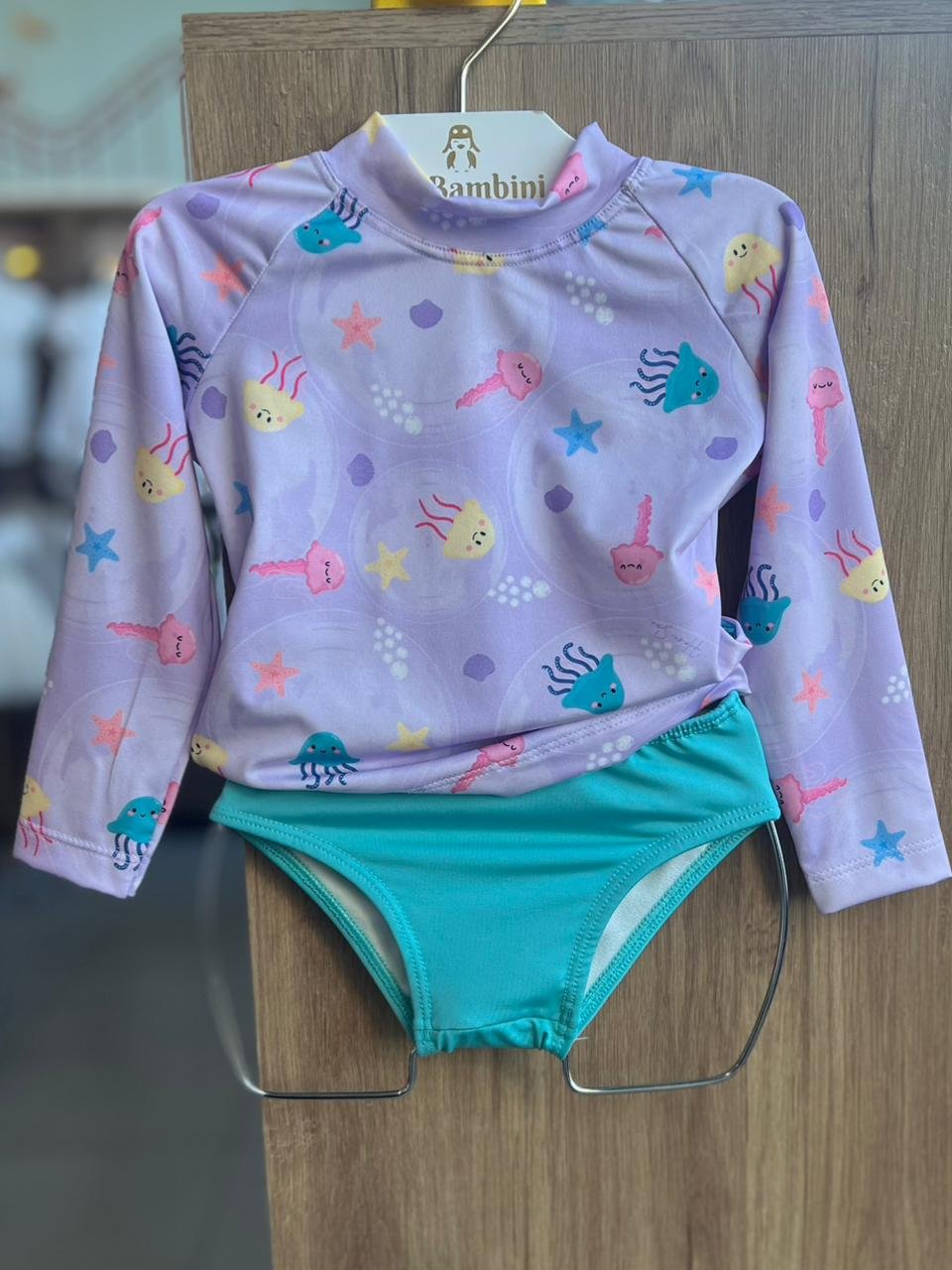 CONJUNTO BLUSA MANGA LONGA FUNDO DO MAR AGUA VIVA ESTRELA PROTEÇÃO UV50+ E CALCINHA MENINA HAVE FUN - LILÁS