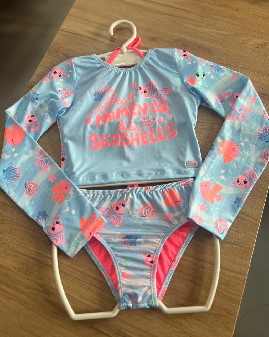 CONJUNTO BLUSA MANGA LONGA FUNDO DO MAR BIQUINI ALÇA AMARRAÇÃO PROTEÇÃO UV50+ E CALCINHA MENINA CINTI - AZUL