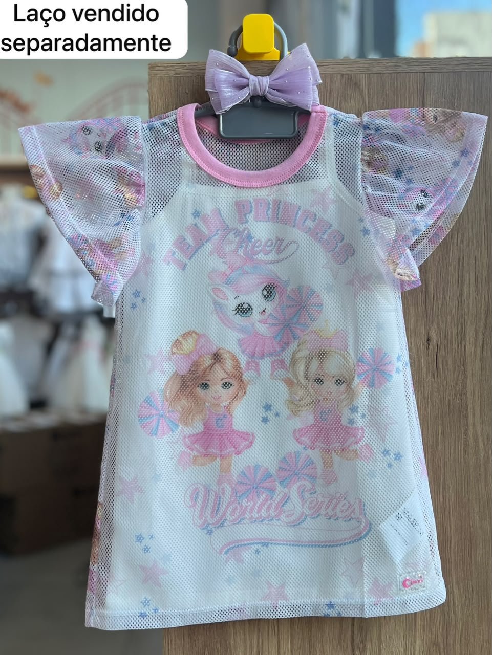 VESTIDO ALÇA FINA BÁSICO E SOBREPOSIÇÃO MANGA CURTA FUROS LIDER DE TORCIDA MENINA CINTI - OFF/ROSA