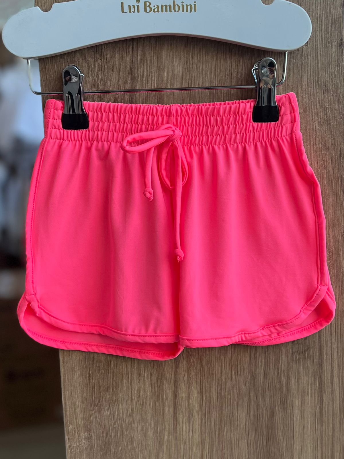 SHORT LISO NEON BÁSICO NYLON CORDÃO ELÁSTICO CÓS MENINA CINTI - ROSA