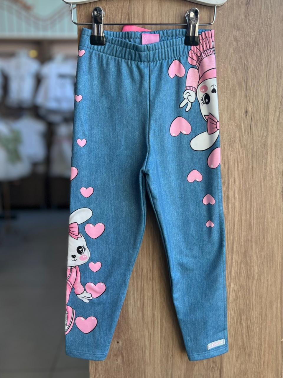 CALÇA LEGGING COELHO CORAÇÃO MENINA CINTI - JEANS
