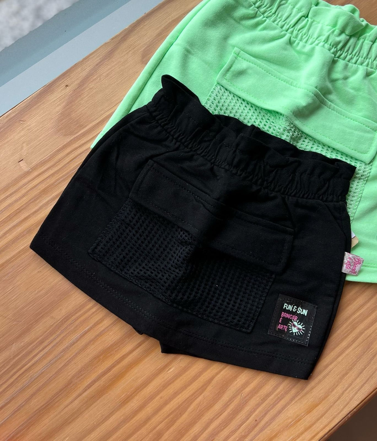 SHORT SAIA COM BOLSO TELADO FUN & SUN MENINA BRINCAR - PRETO