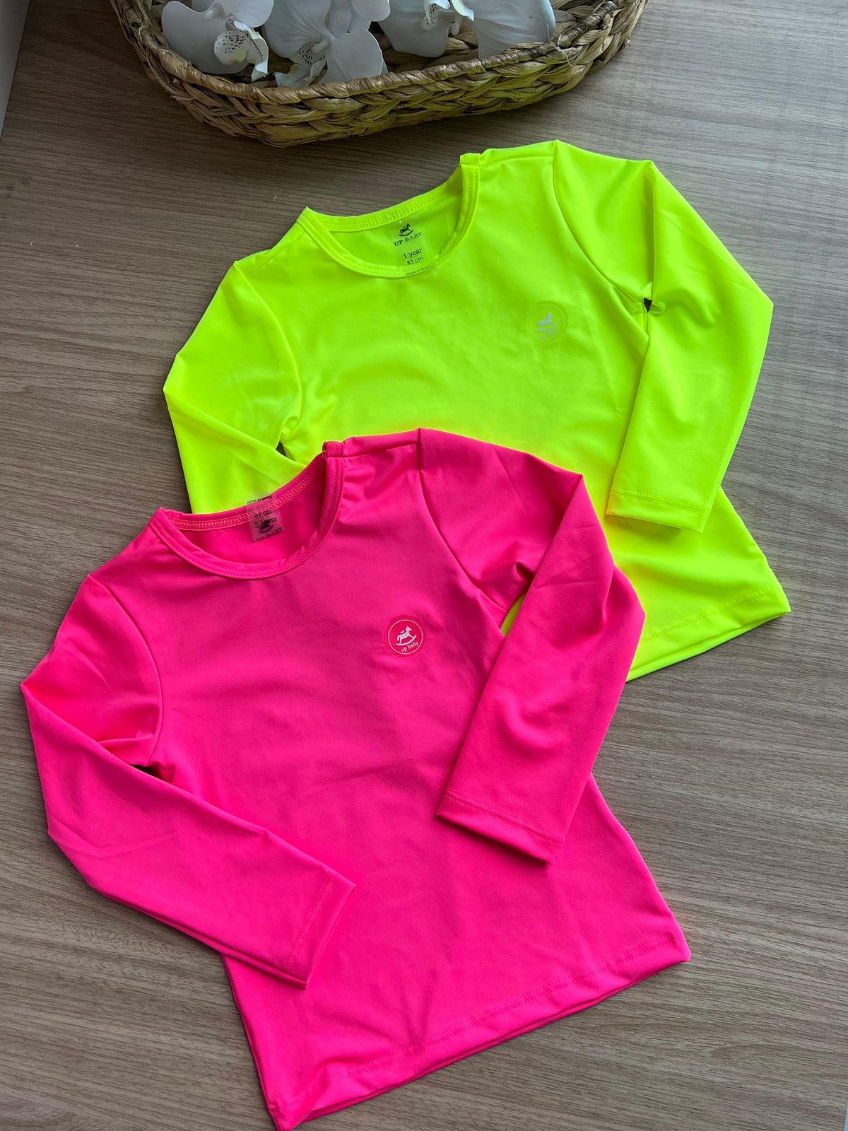 BLUSA MANGA LONGA PRAIA PROTEÇÃO UV 50+ MENINA UP BABY