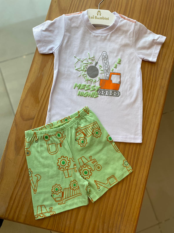 CONJUNTO PIJAMA MANGA CURTA COM BERMUDA TRATORES MESSY NIGHTS MENINO HAVE FUN