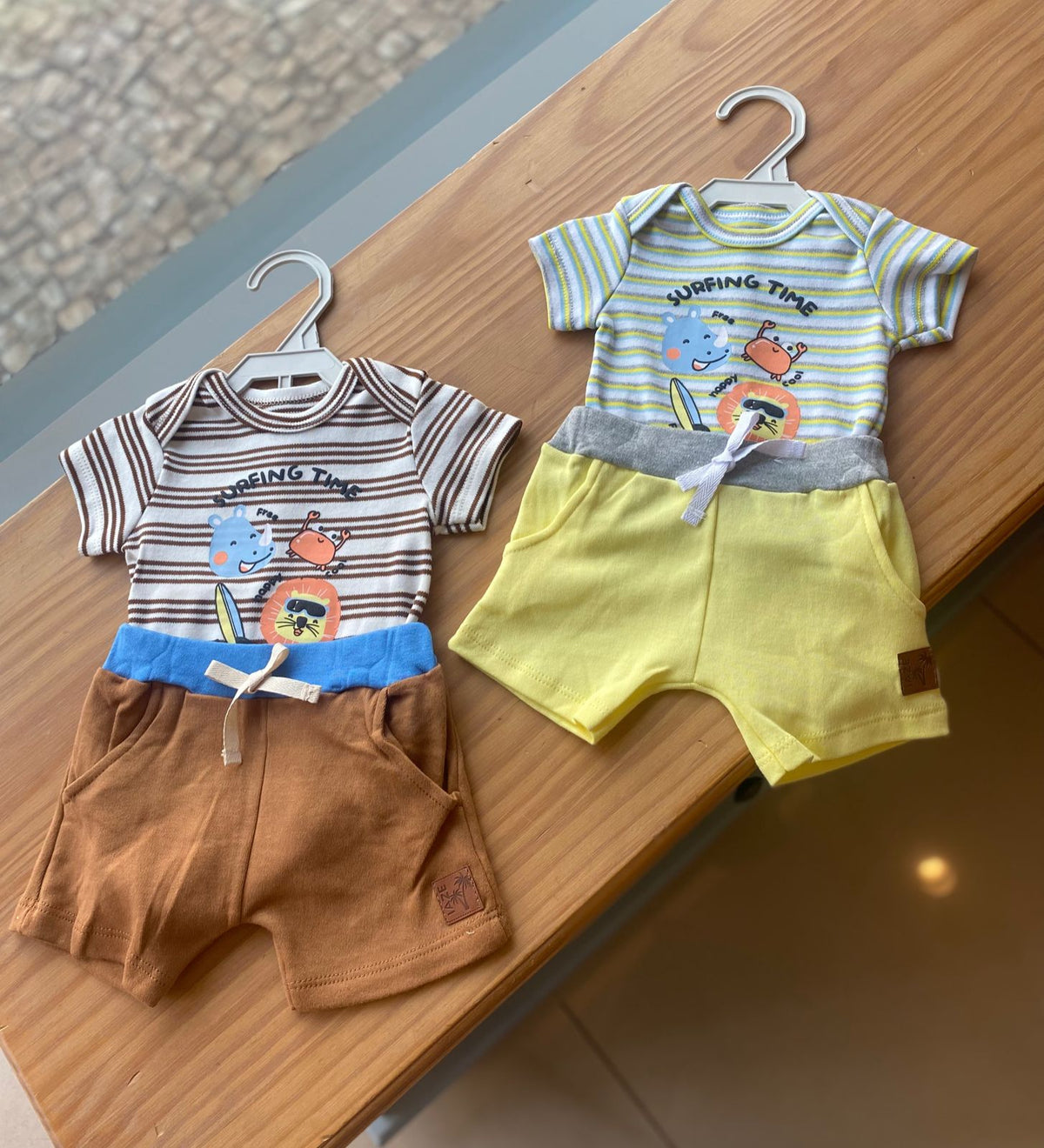 CONJUNTO BODY REGATA LISTRADO COM BERMUDA BOLSOS SURFING TIME MENINO IAZE