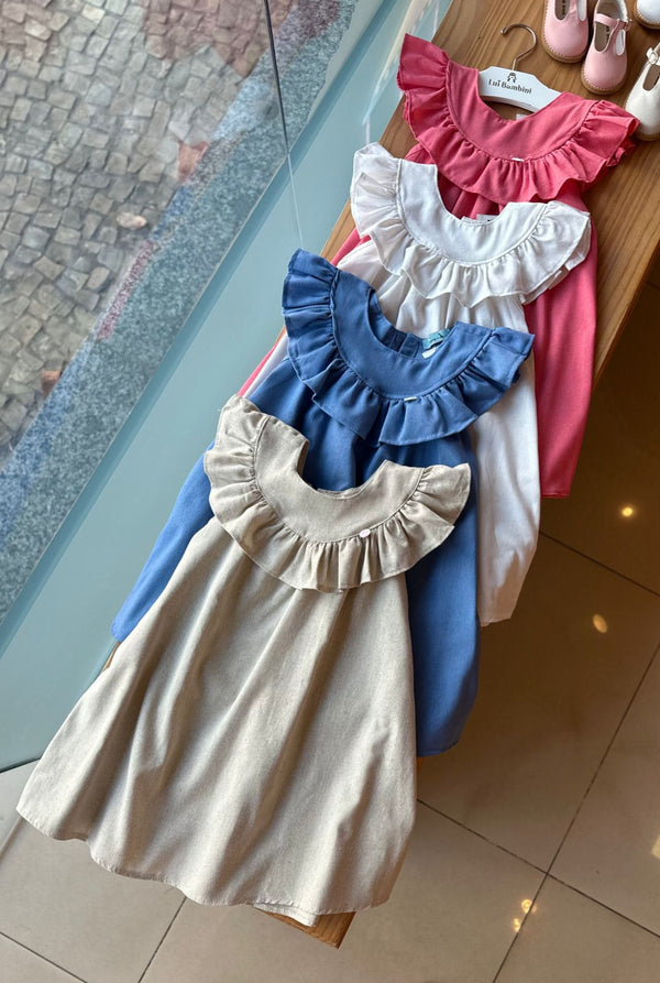 VESTIDO MANGA CURTA EM LINHO COM GOLA BABADO E BOTÕES MENINA LUI BAMBINI