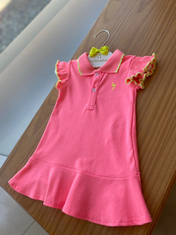 VESTIDO MANGA CURTA TENISTA GOLA POLO COM FLAMINGO BORDADO MENINA KUKIE