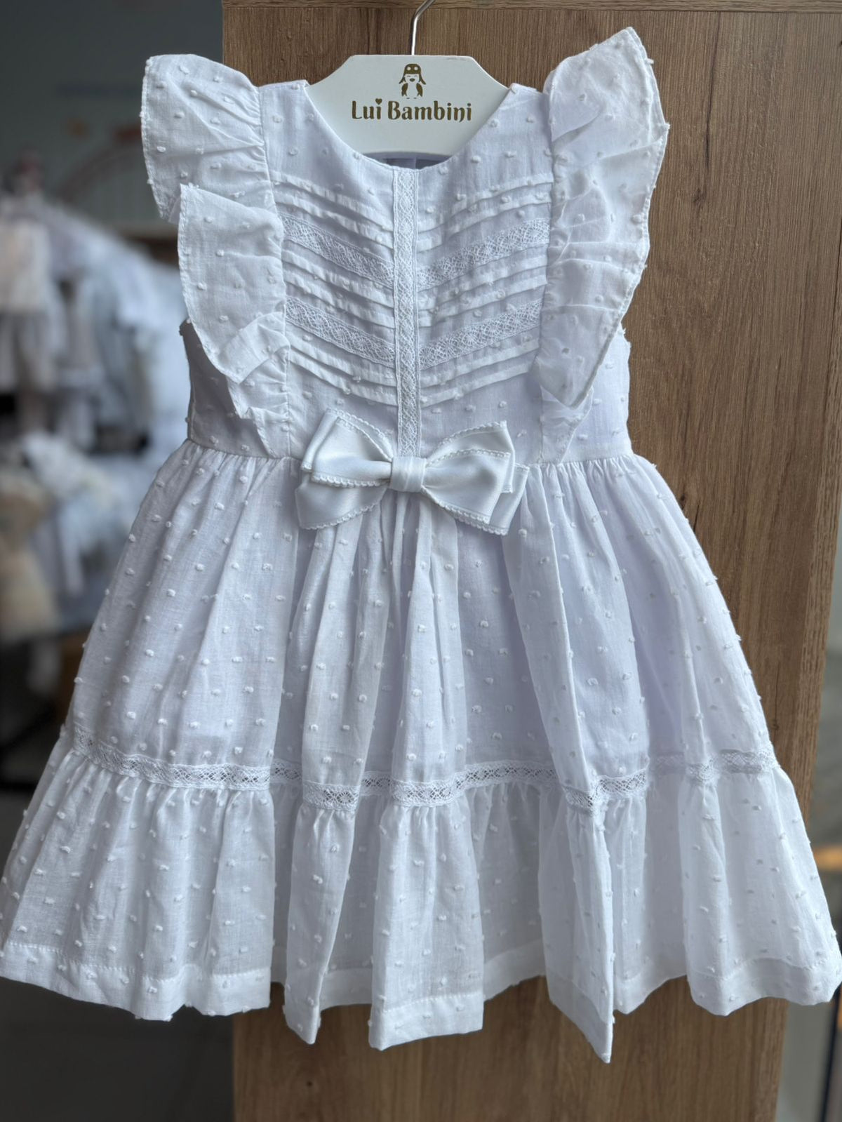VESTIDO BATIZADO REGATA BABADO OMBRO PIPOQUINHA COM PREGAS LAÇO E RENDAS MENINA BÁRBARA KIDS