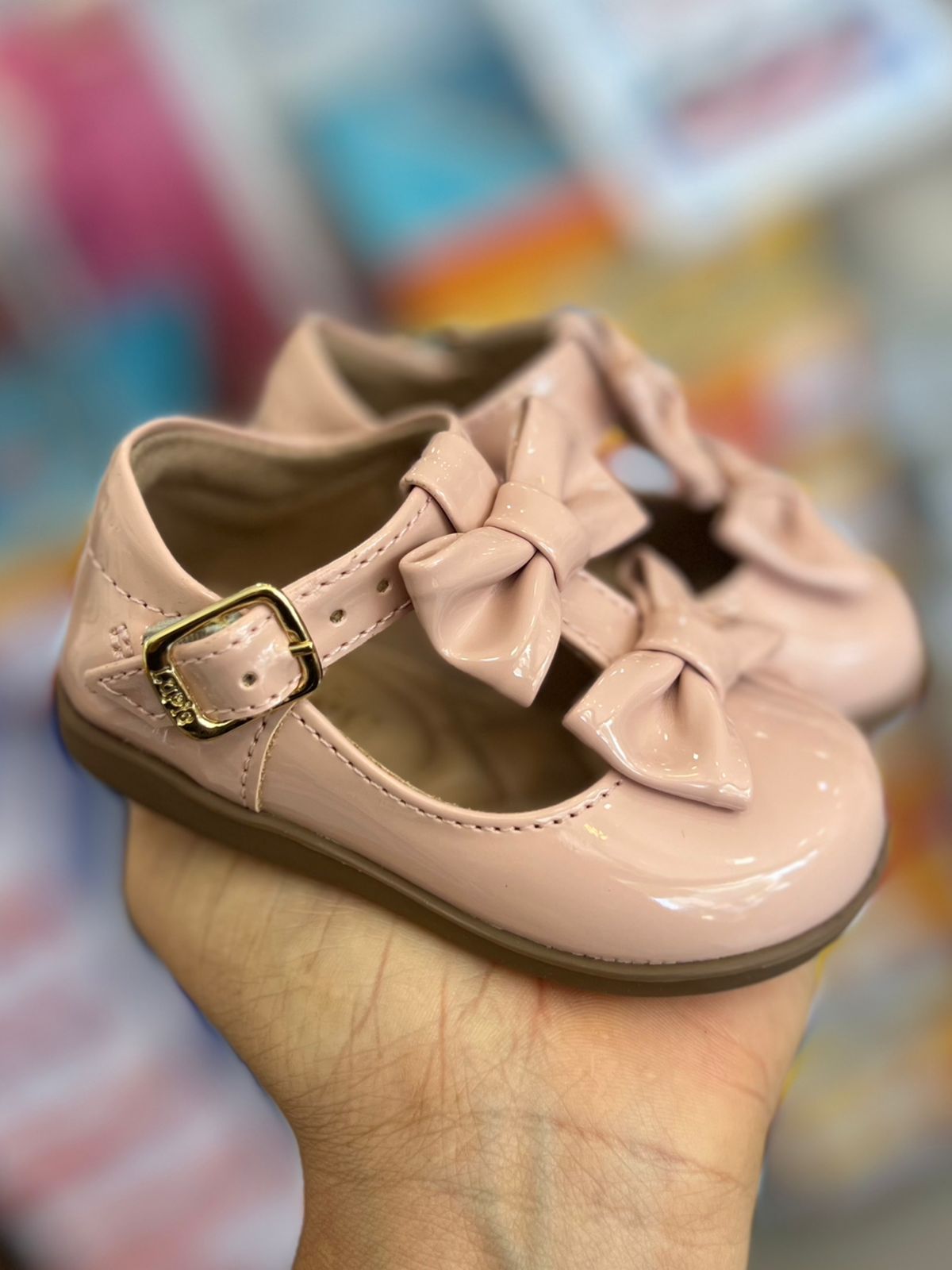 SAPATO SAPATILHA FECHO METÁLICO LAÇOS DUPLO VERNIZ MENINA LUI BAMBINI - ROSA