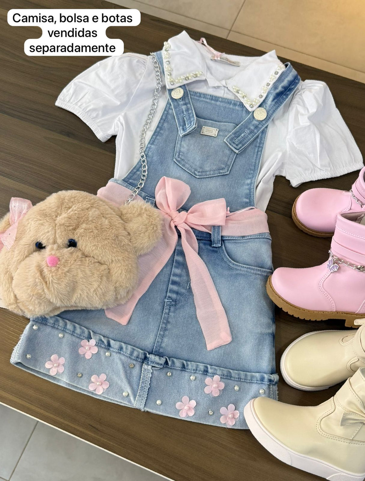 JARDINEIRA SALOPETE JEANS ALÇA BOTÕES BOLSO AMARRAÇÃO TULE MENINA GABRIELA AQUARELA - JEANS