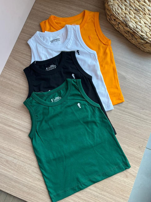 CAMISETA REGATA LISA COM BORDADO MENINO ONDA MARINHA