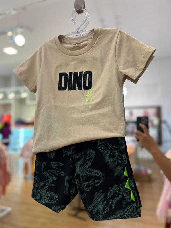 CONJUNTO CAMISETA MANGA CURTA DINO BORDADA E BERMUDA BOLSO T-REX MENINO FAKINI