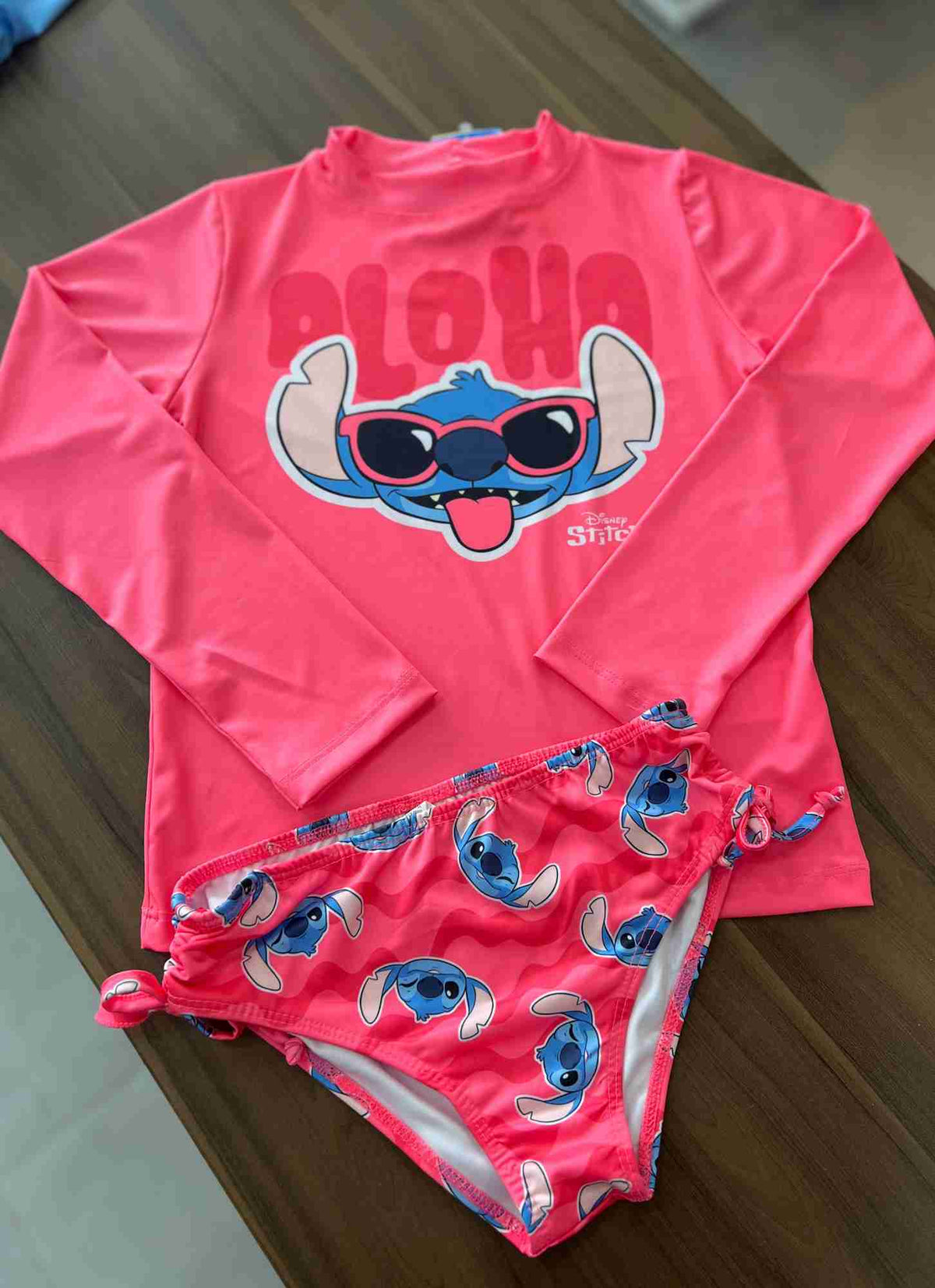 ROSA NEON