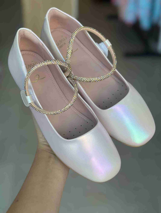 SAPATILHA COM STRASS VELCRO MENINA SUA CIA