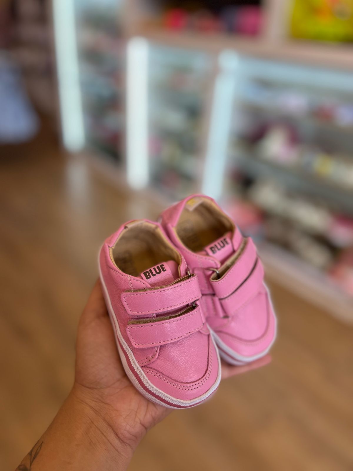 TÊNIS EM COURO CONFORT HELENA ORQUÍDEA DUPLO VELCRO MENINA BLUE