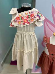 VESTIDO MANGA CURTA COM ALCA FLORES BORDADAS E BABADO MENINA ANIME PRO45
