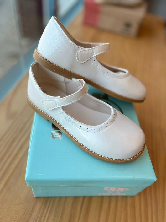 SAPATO SERENA FOSCO COM COSTURA E VELCRO LATERAL MENINA XUA XUA
