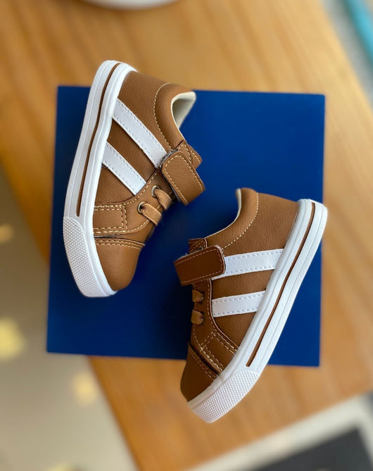 TENIS COM VELCRO E CADARCO ELASTICO MENINO LUI BAMBINI 40PRO50