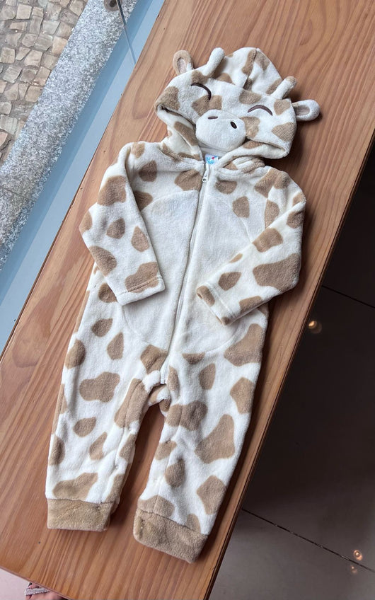 MACACÃO MANGA LONGA EM PELÚCIA COM ZÍPER E CAPUZ GIRAFA MENINO TIP TOP PRO25