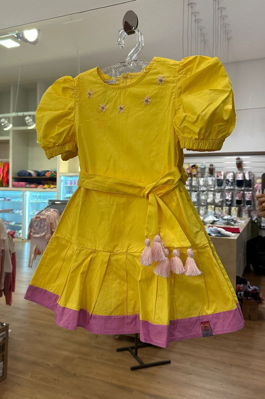 Amarelo