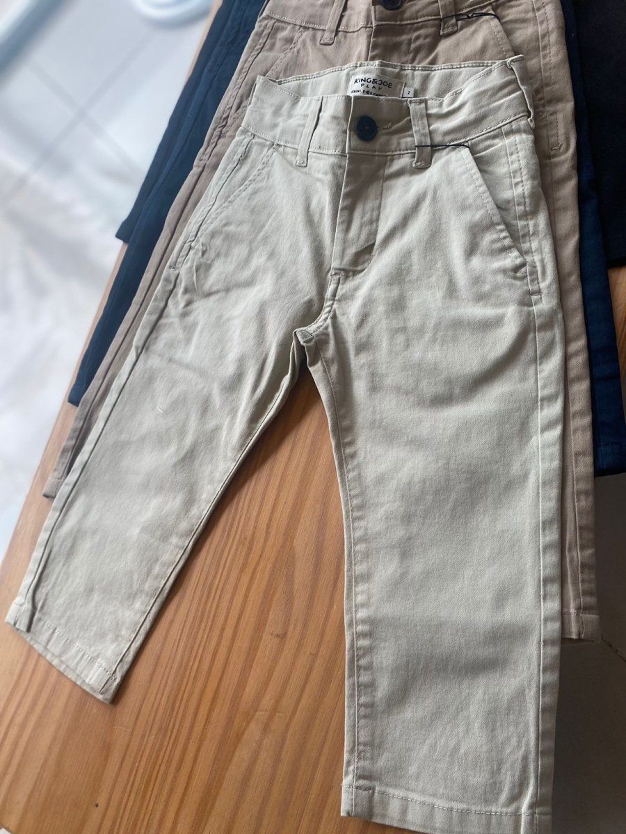 CALÇA EM SARJA BOLSO FACA COM AJUSTE INTERNO PLAY SLIM MENINO KING&JOE