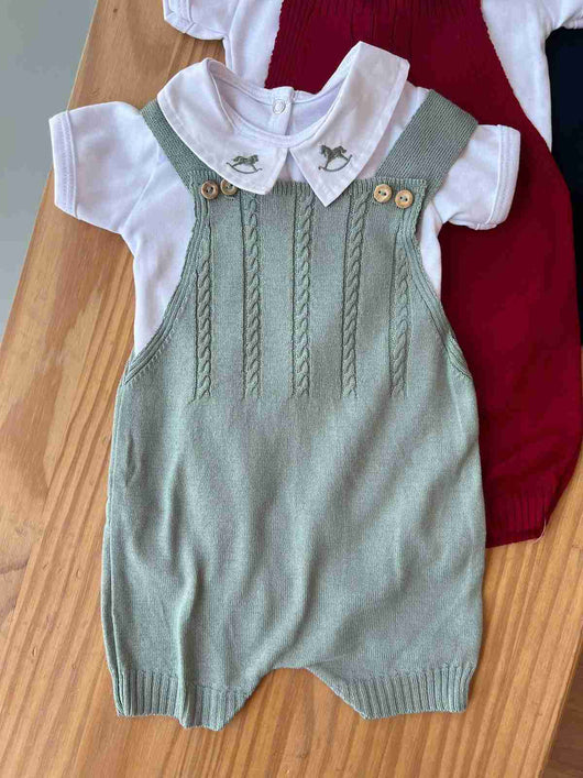 CONJUNTO BODY MANGA CURTA E JARDINEIRA TRICÔ CAVALO BORDADO MENINO LUI BAMBINI