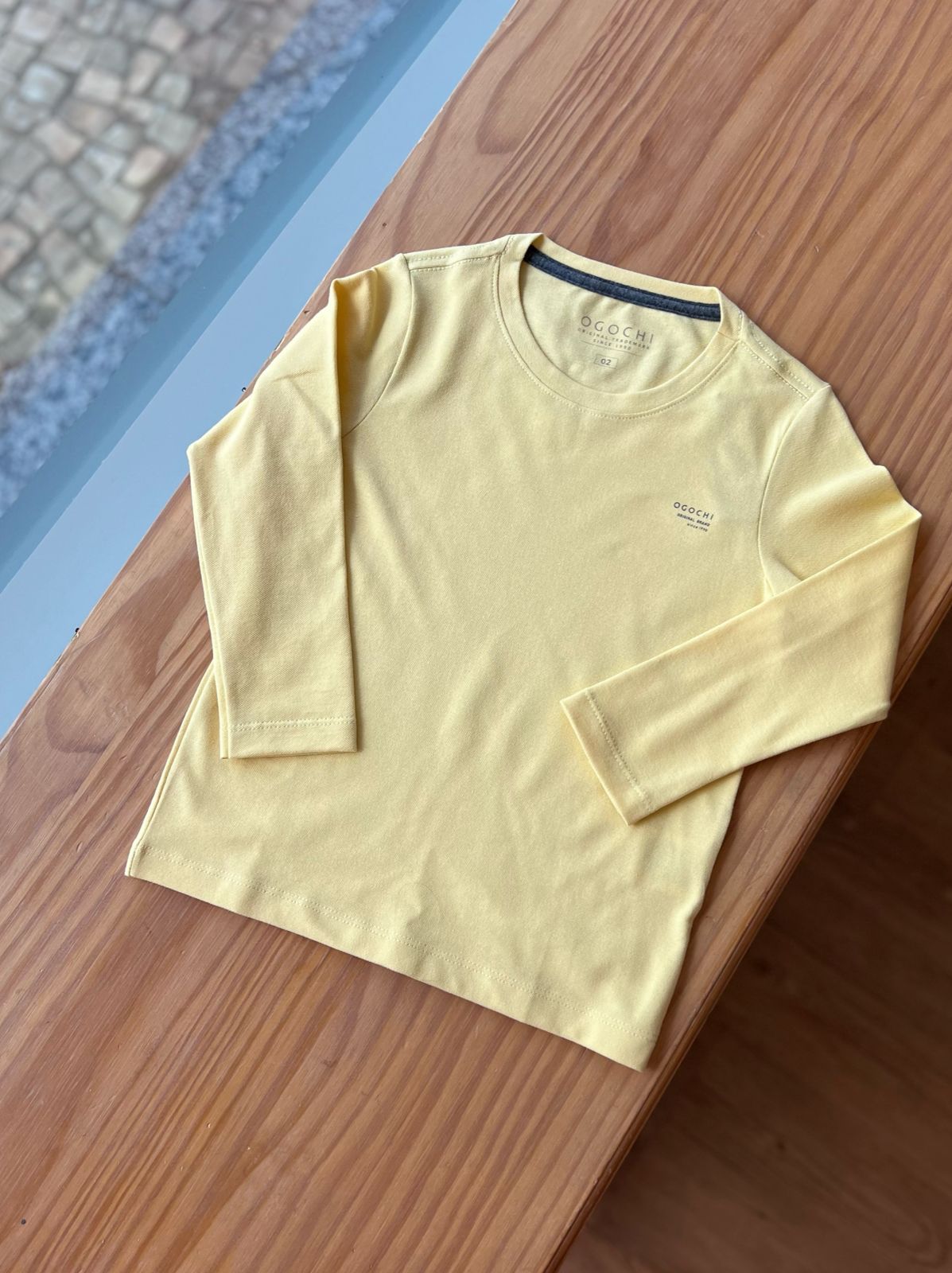 Amarelo