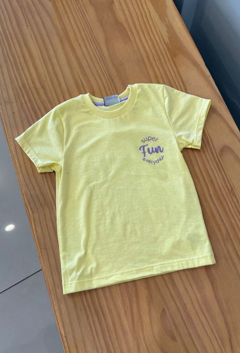 Amarelo