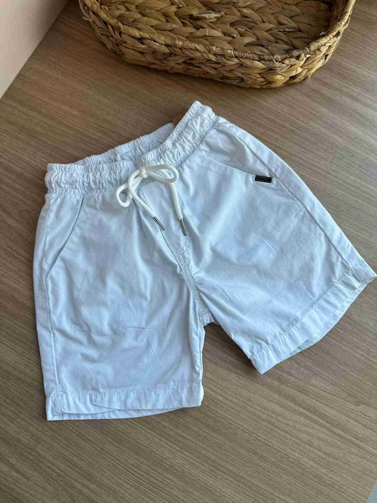 BERMUDA BRANCO SARJA BARRA DOBRADA COM BOLSOS E CORDÃO MENINO YOUCCIE2