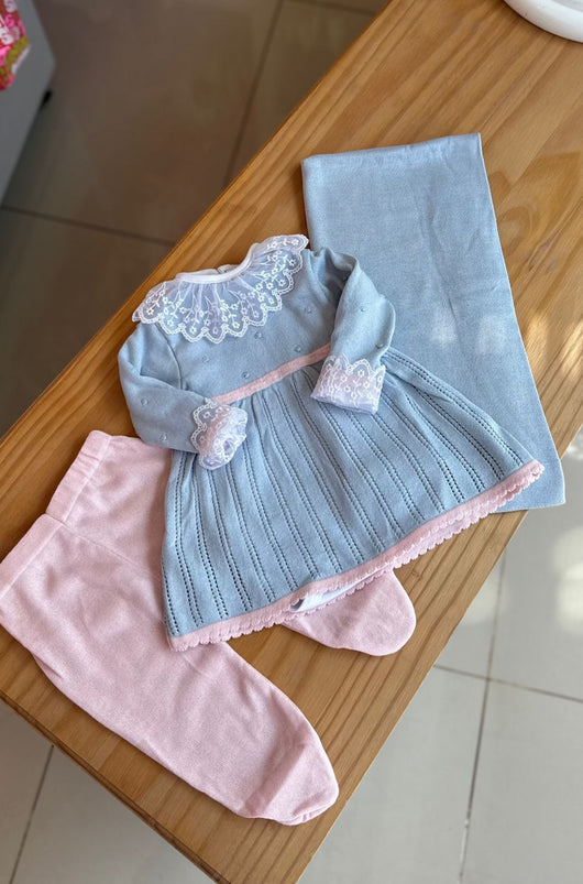 KIT SAIDA MATERNIDADE VESTIDO BODY MANGA LONGA CALÇA E MANTA TULE FLOR MENINA LUI BAMBINI
