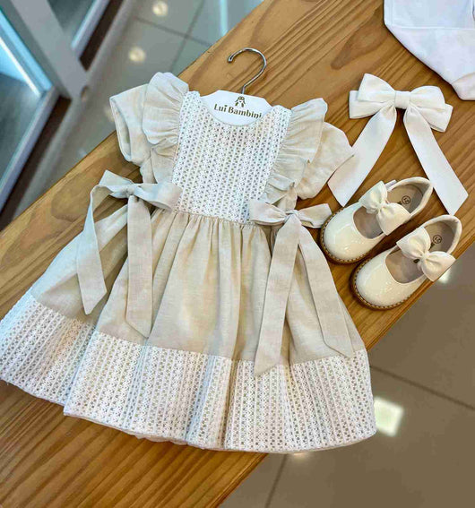 VESTIDO MANGA CURTA RENDADO COM BABADOS E LAÇO MENINA BARBARA KIDS