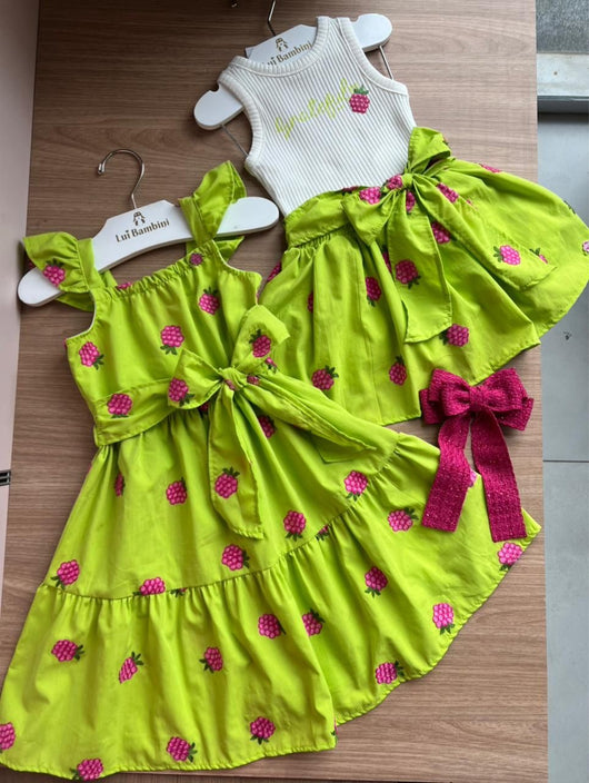 VESTIDO ALÇA BABADO BORDADO FRUTAS E LAÇO MENINA MOMI
