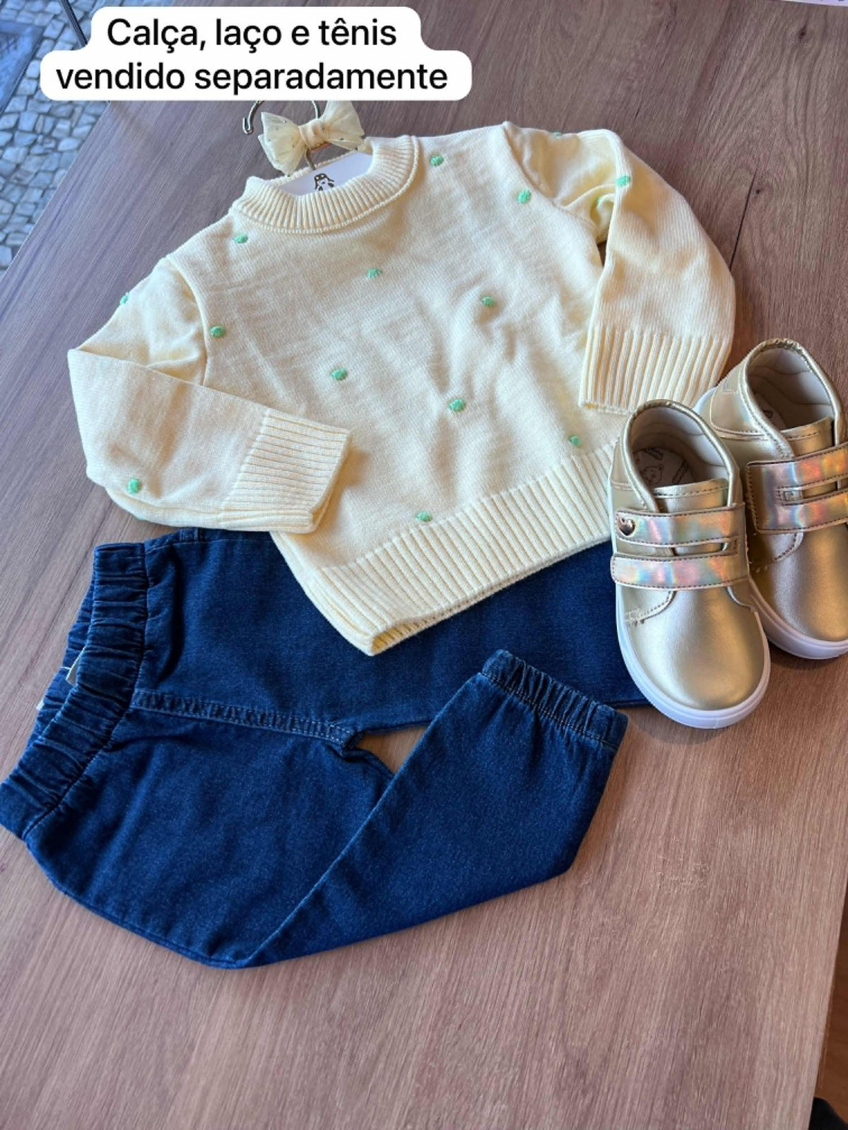 AMARELO CLARO