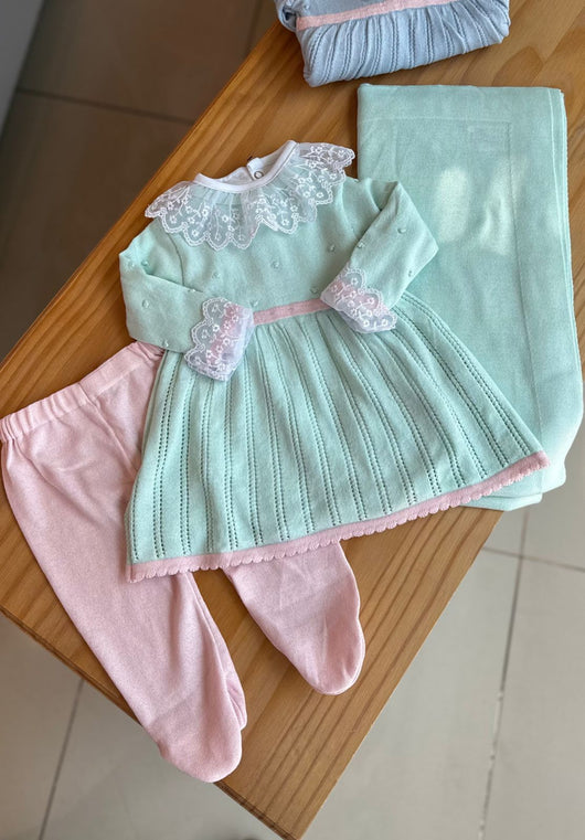 KIT SAIDA MATERNIDADE VESTIDO BODY MANGA LONGA CALÇA E MANTA TULE FLOR MENINA LUI BAMBINI