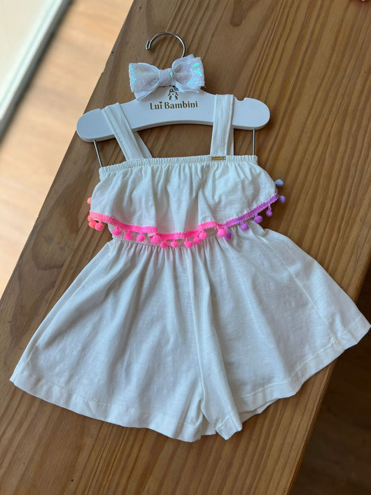 MACACÃO DE ALÇAS POMPOM E BABADOS MENINA FAKINI