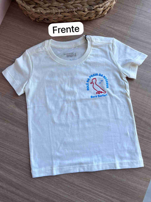 CAMISETA MANGA CURTA ROLÊ NA PRAIA DA RESERVA PICA PAU MENINO RESERVA MINI