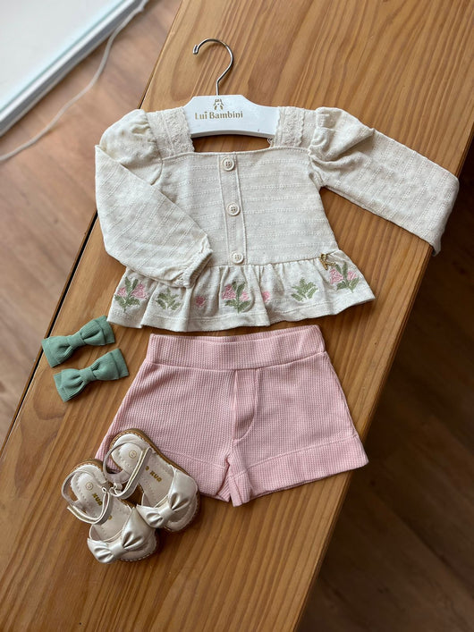 CONJUNTO BLUSA MANGA LONGA COM RENDA FLORES BORDADAS E SHORT MENINA KIKI XODÓ