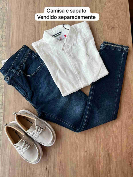 CALÇA JEANS COM AJUSTE INTERNO ZÍPER BOTÕES E BOLSOS FUNCIONAIS MENINO RESERVA MINI