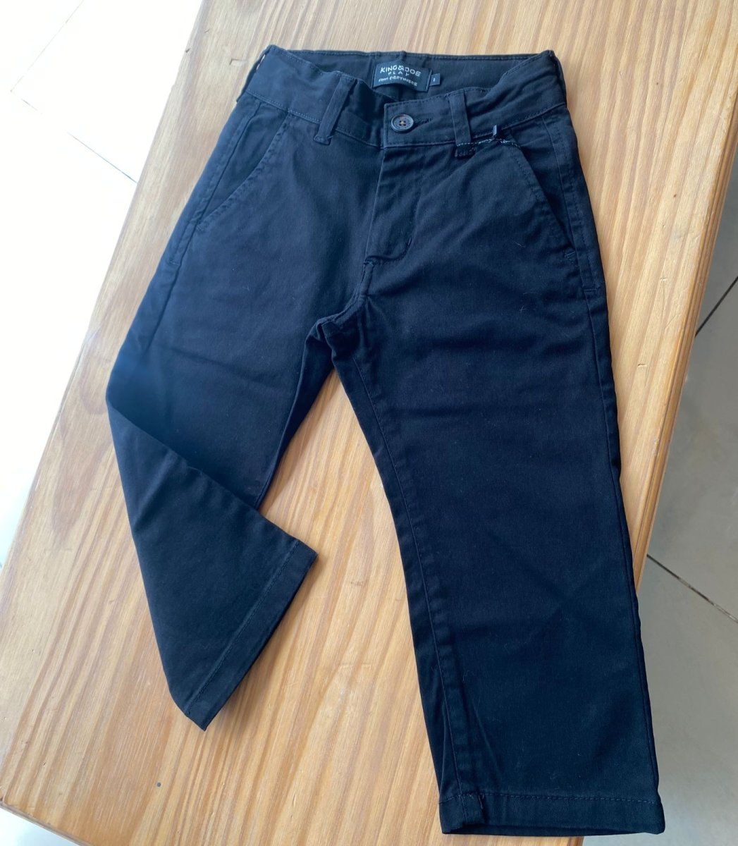 CALÇA EM SARJA BOLSO FACA COM AJUSTE INTERNO PLAY SLIM MENINO KING&JOE