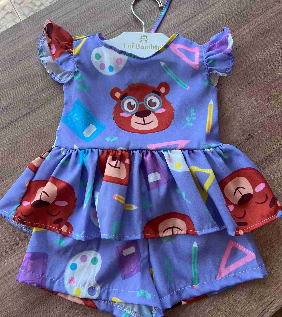 LILÁS
