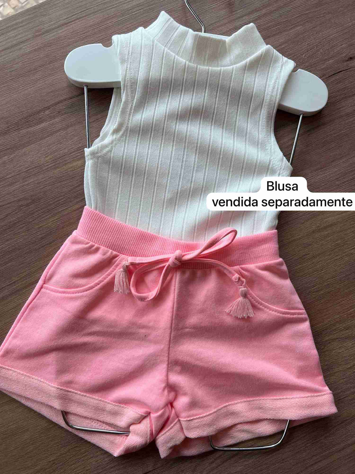 ROSA NEON