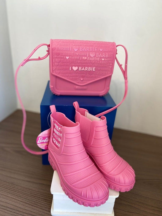 BOTA COM ELASTICO LATERAL E BOLSA I LOVE BARBIE MENINA GRENDENE 45PRO50