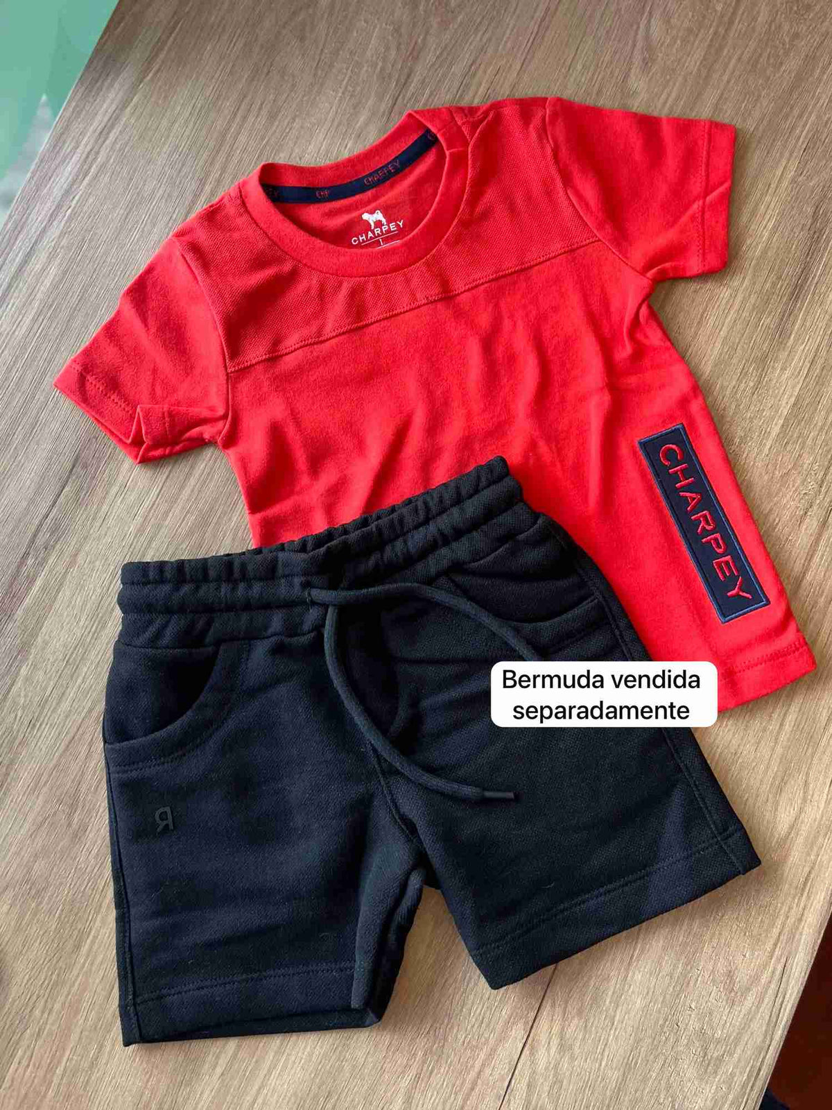 VERMELHO