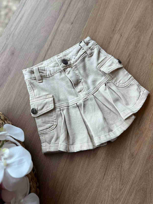 SHORT SAIA SARJA COM PREGAS AJUSTE INTERNO E BOLSOS FUNCIONAIS PLAY MENINA FAKINI