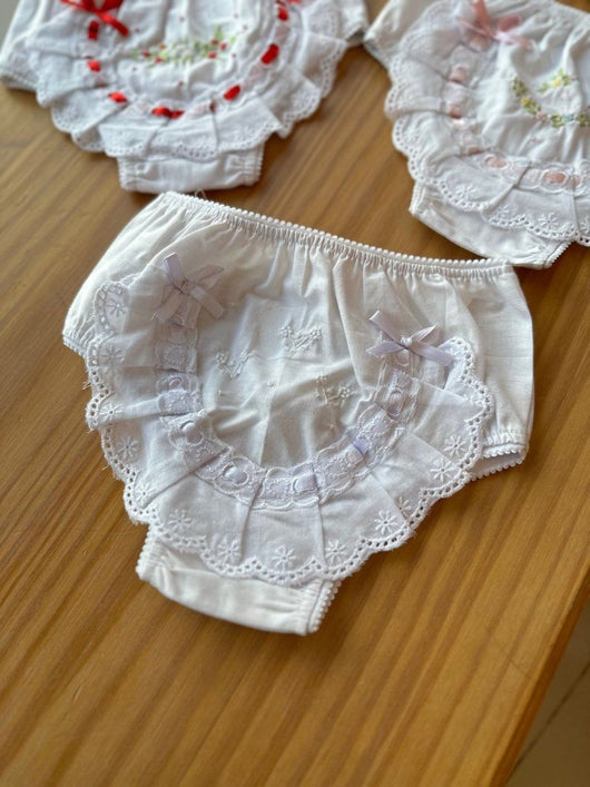 CALCINHA ALGODÃO COM RENDAS LAÇOS E LAISE BORDADOS VARIADOS MENINA LUI BAMBINI