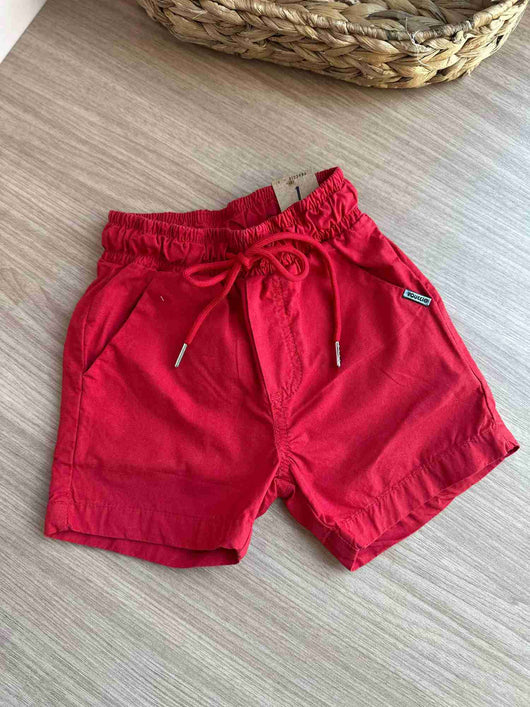 BERMUDA SARJA VERMELHO BARRA DOBRADA COM BOLSOS E CORDÃO MENINO YOUCCIE