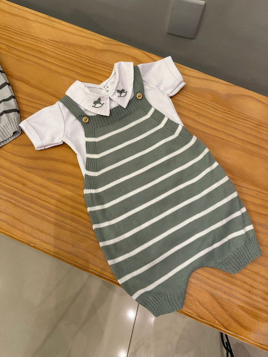 CONJUNTO BODY MANGA CURTA E JARDINEIRA LISTRAS FINAS TRICÔ CAVALO BORDADO MENINO LUI BAMBINI