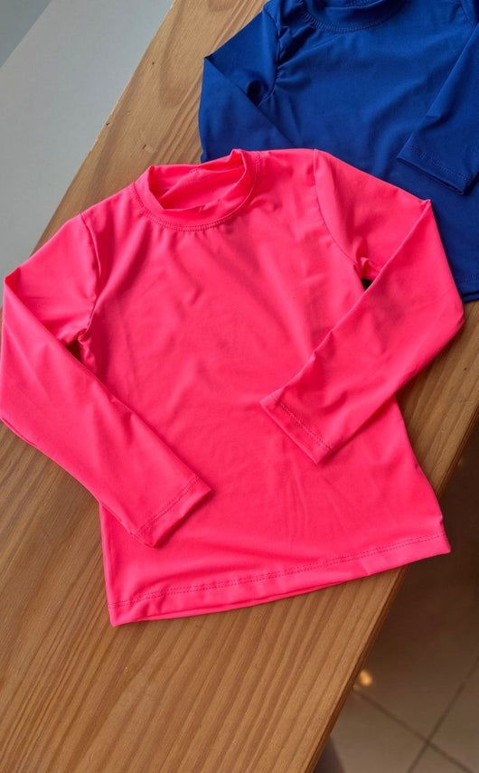 BLUSA MANGA LONGA LISA COM PROTEÇÃO SOLAR UV50+ MENINA BICHO BAGUNÇA