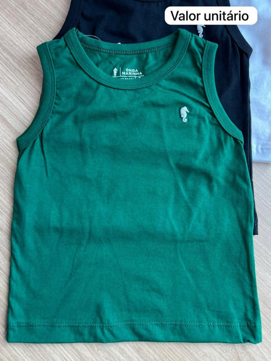 CAMISETA REGATA LISA COM BORDADO MENINO ONDA MARINHA