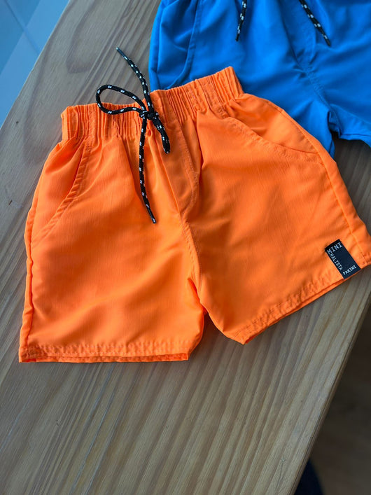 BERMUDA NYLON MINIMALISTA COM BOLSOS E CADARÇO MENINO FAKINI
